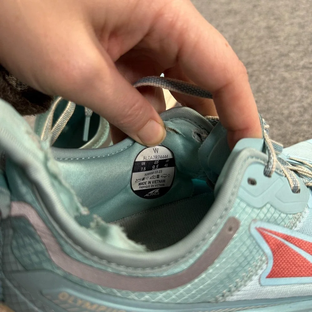 Altra Olympus 5 Shoes Womens Size 9.5 Blue Mesh Trail Running Zero‎ Drop Vibram